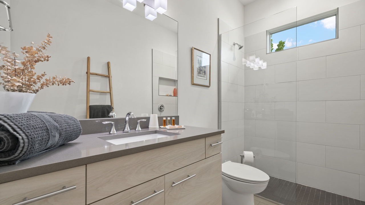 Photo of Bathroom in Naples Park