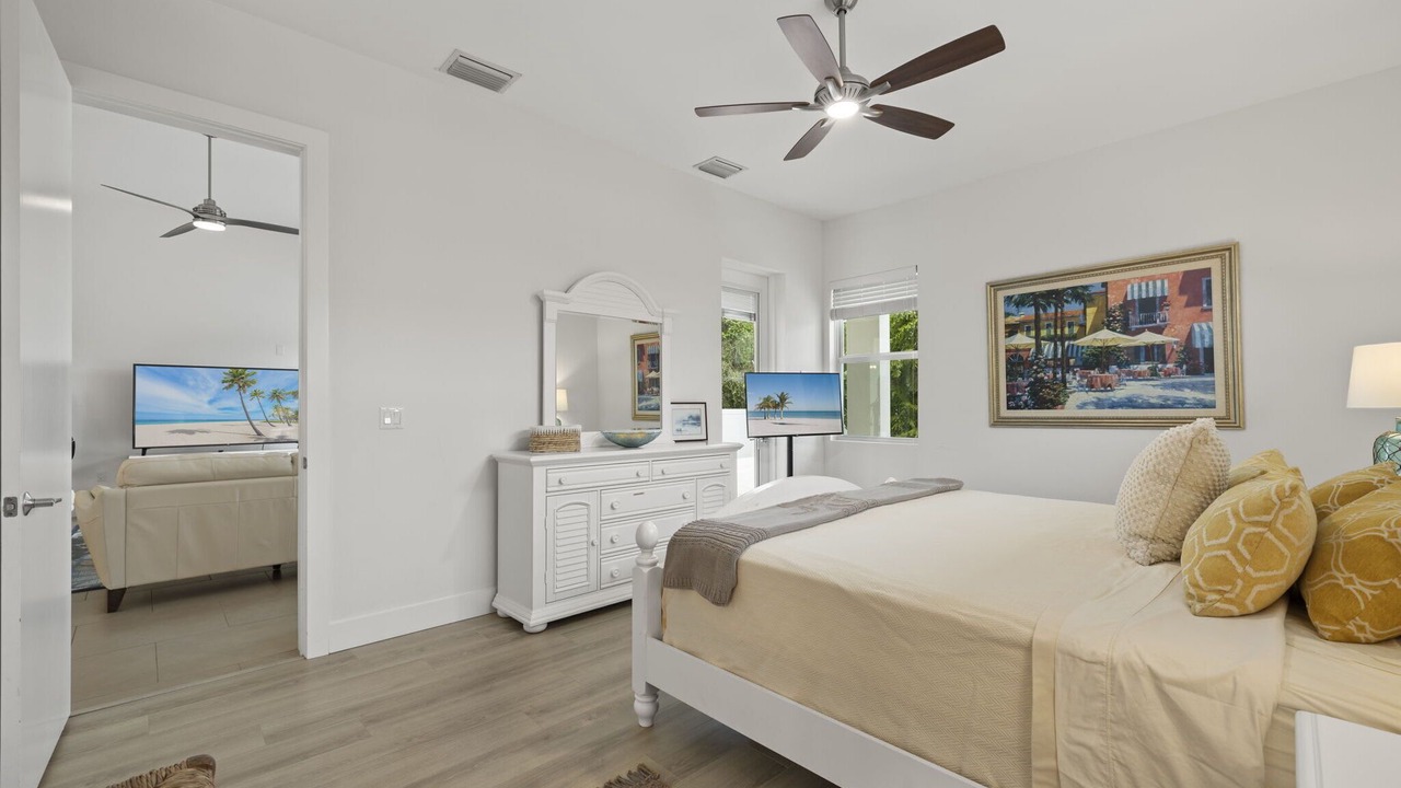 Photo of Bedroom in Naples Park