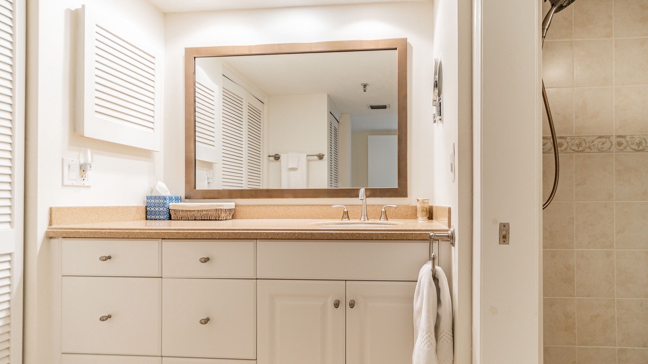 Photo of Bathroom in Golden Beach