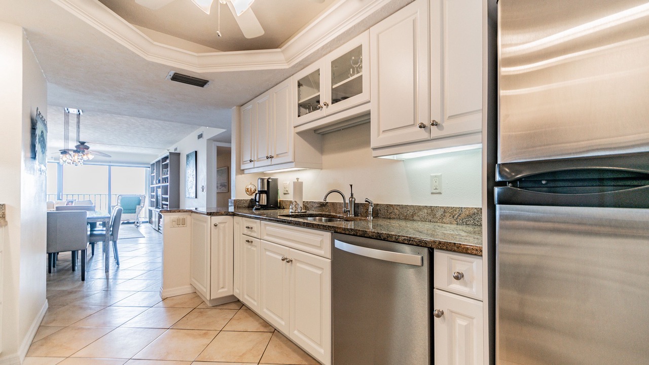 Photo of Kitchen in Golden Beach
