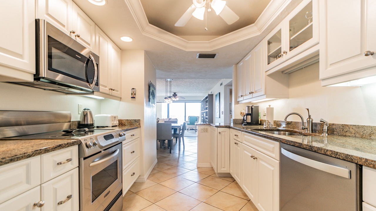 Photo of Kitchen in Golden Beach