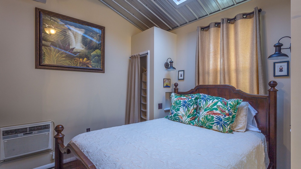 Photo of Bedroom in Historic Downtown Apalachicola