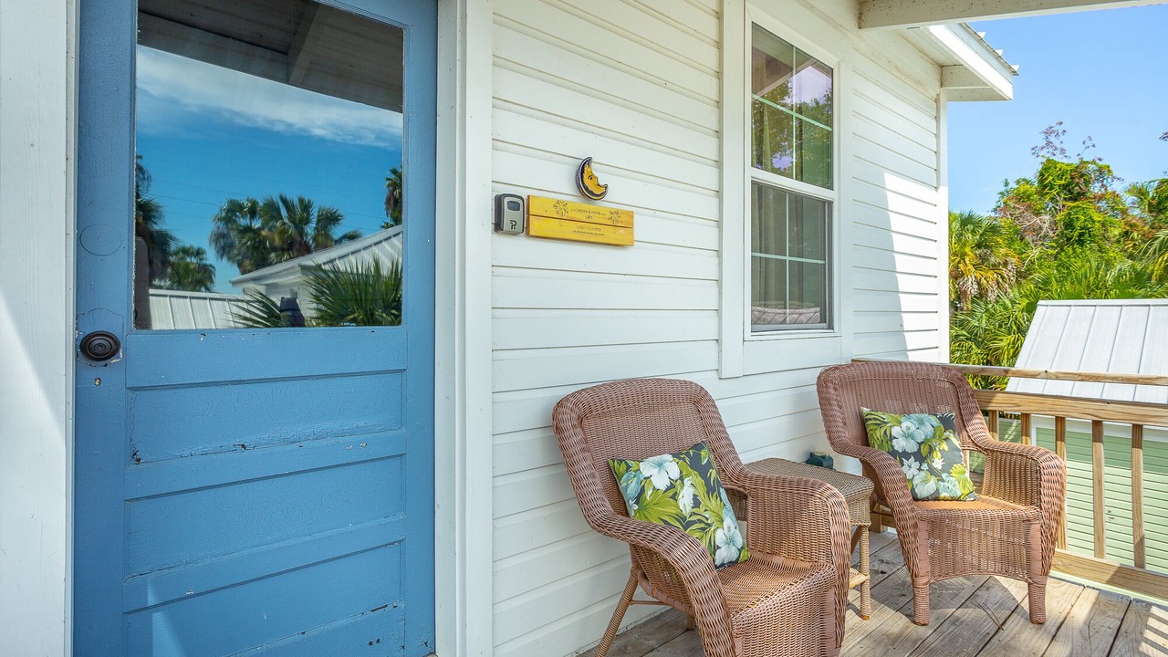 Photo of Patio Balcony in Historic Downtown Apalachicola