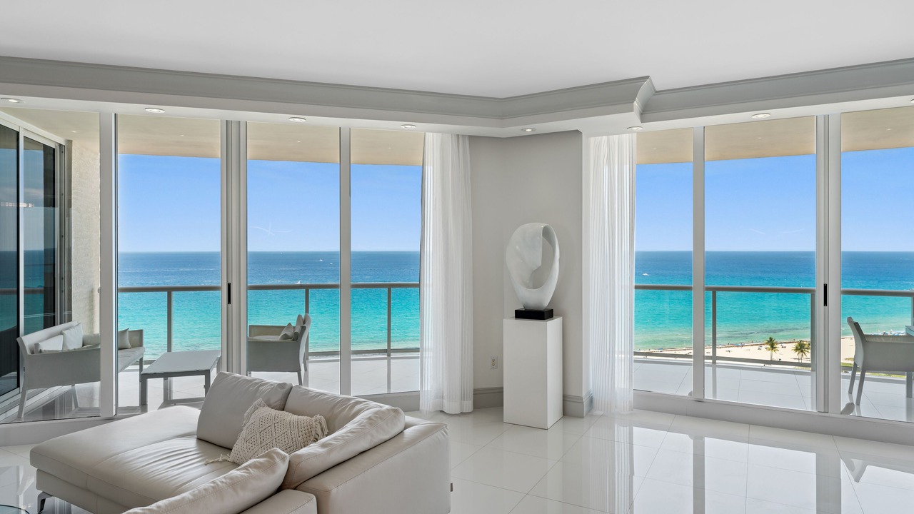 Photo of Livingroom in Florida North Atlantic Coast