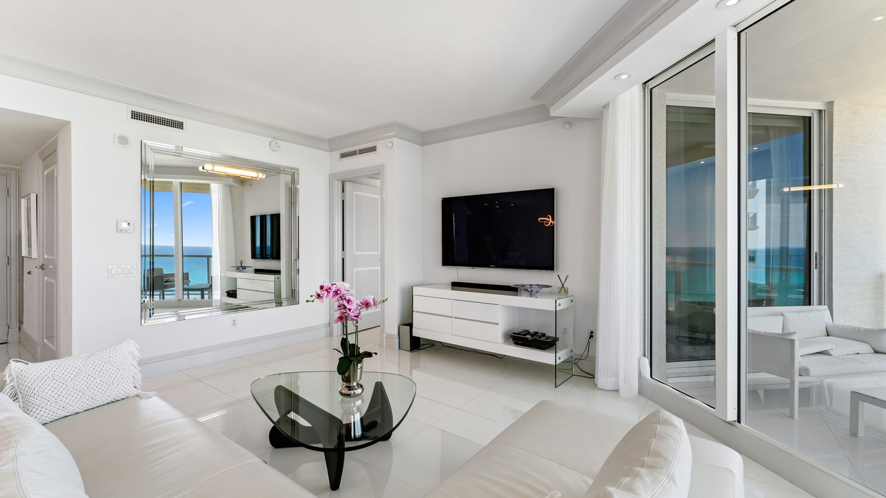 Photo of Livingroom in Florida North Atlantic Coast