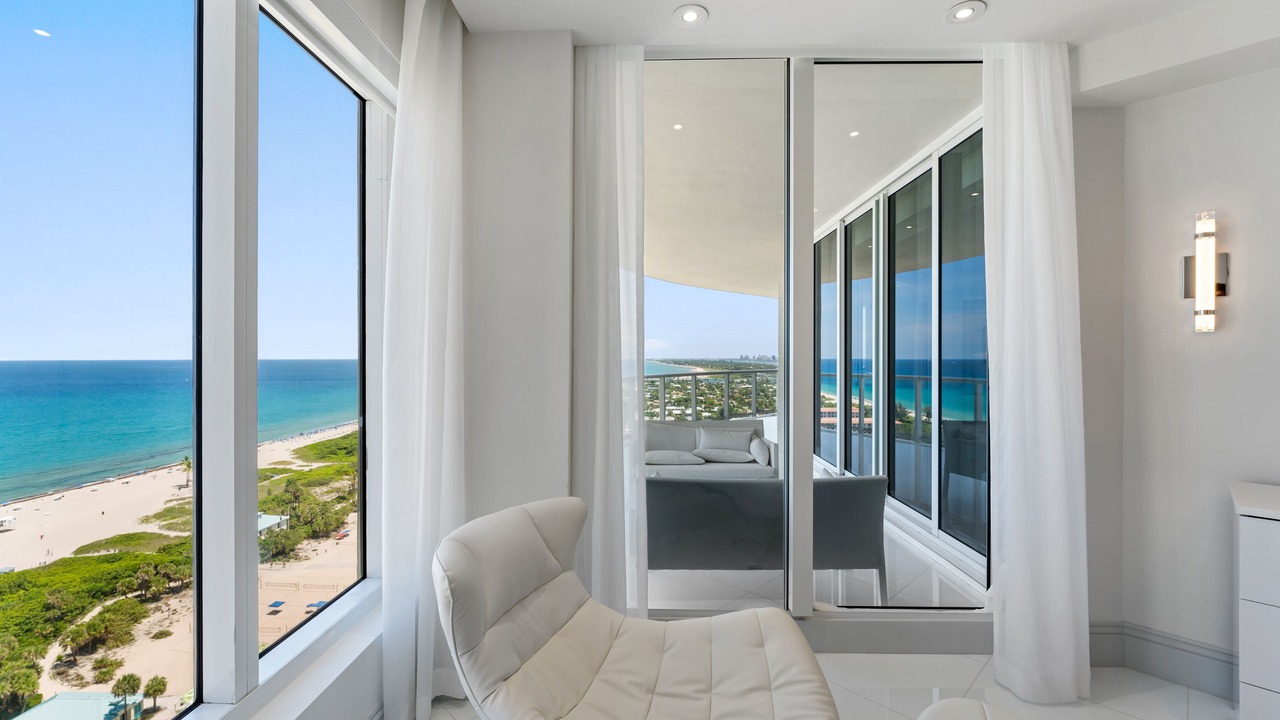 Photo of Livingroom in Florida North Atlantic Coast