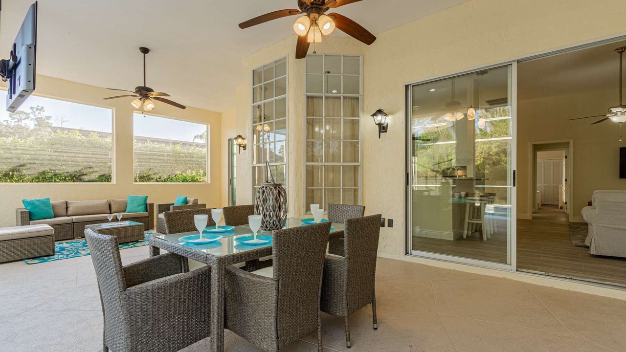 Photo of Outdoor in Crown Pointe
