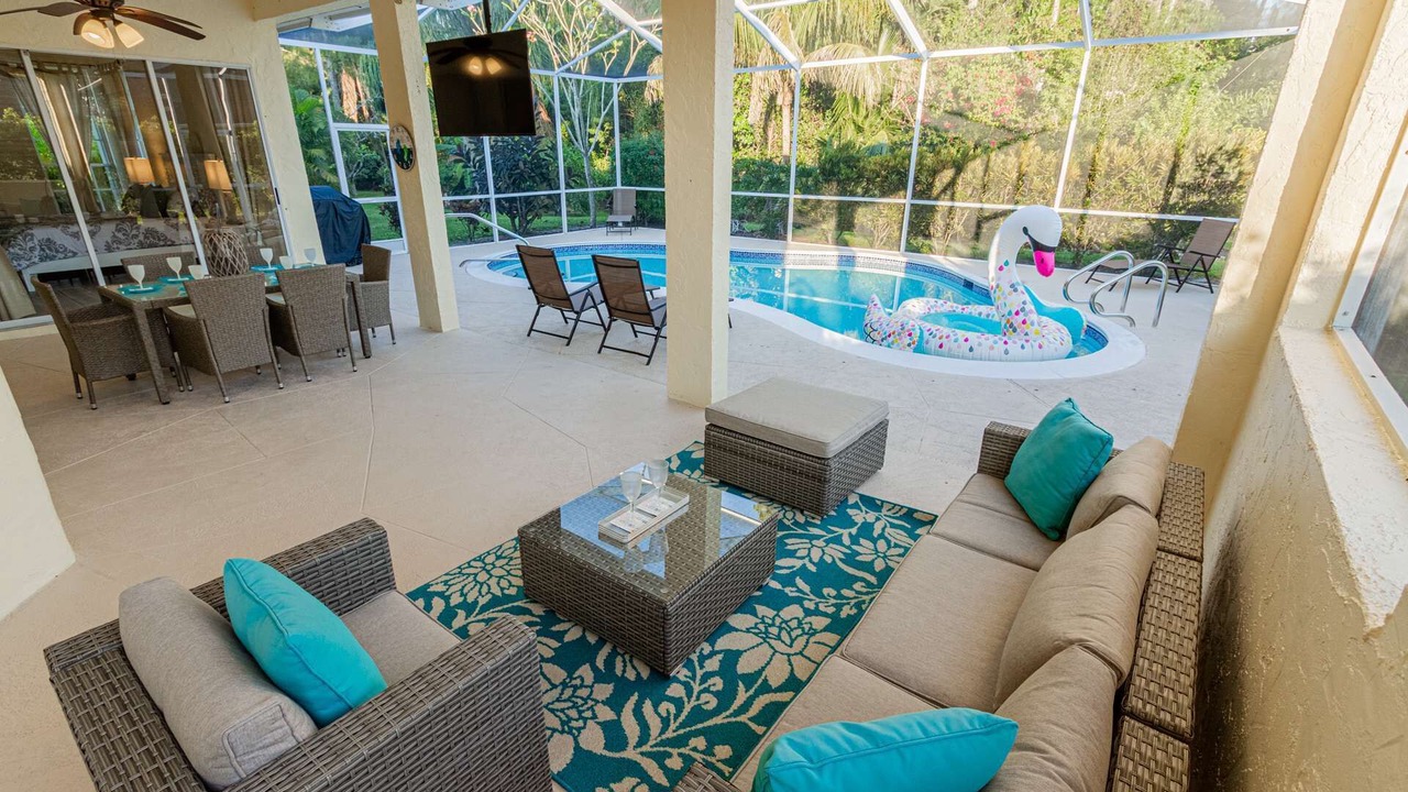 Photo of Outdoor in Crown Pointe