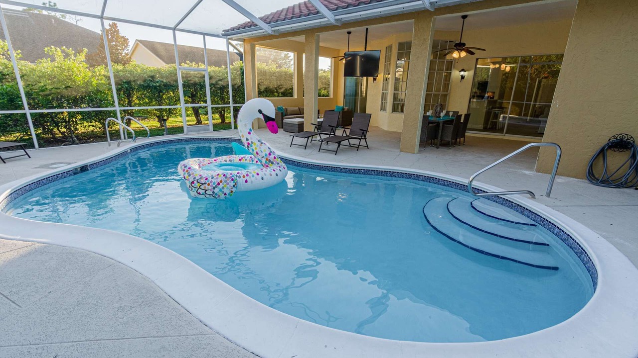Photo of Outdoor in Crown Pointe