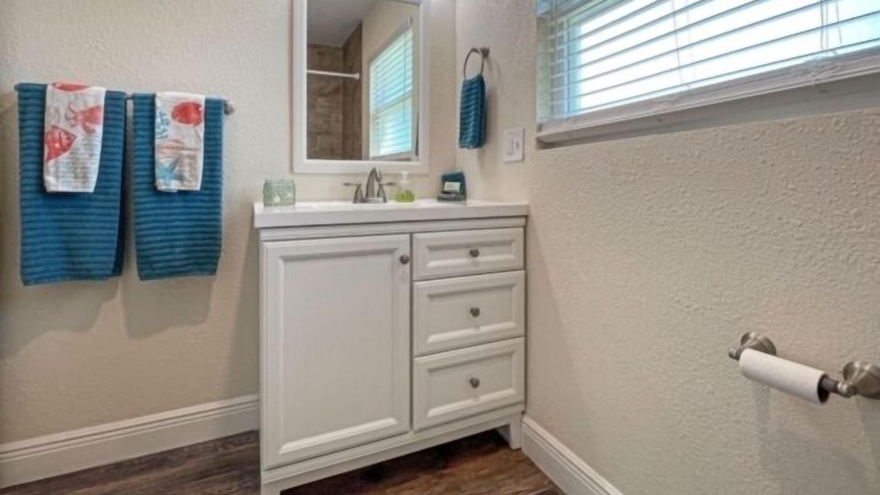 Photo of Bathroom in Englewood South