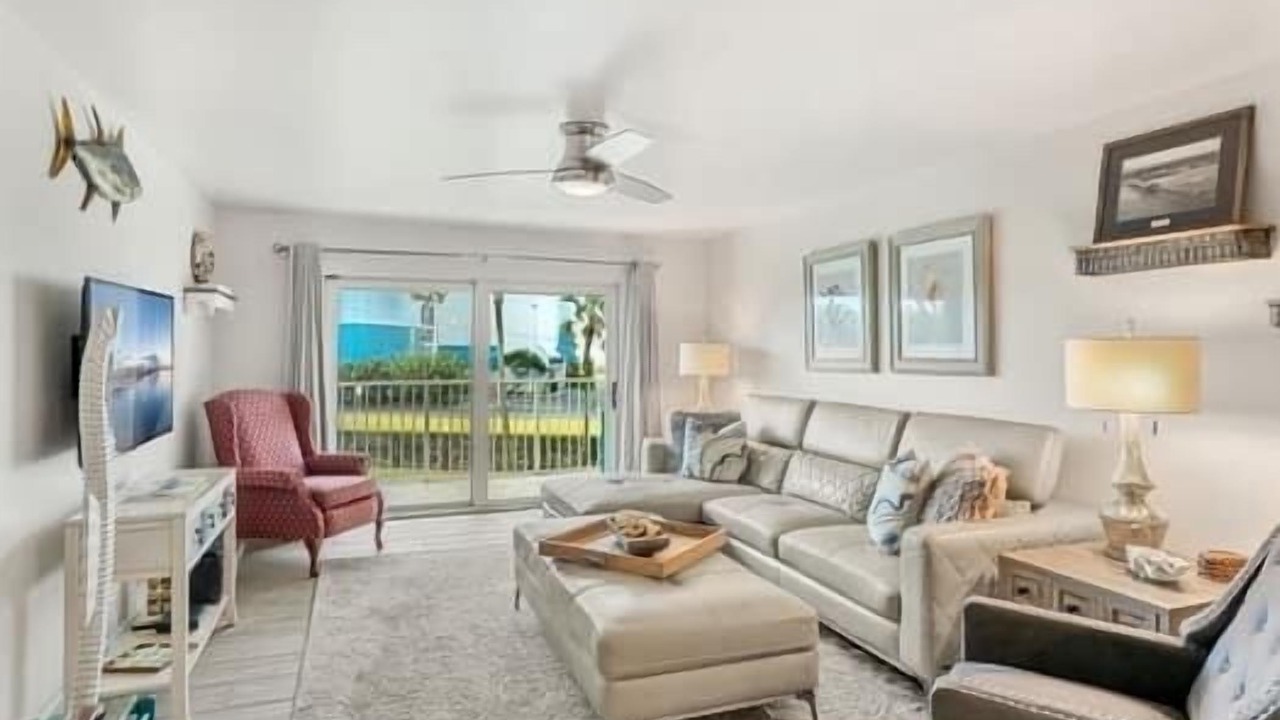 Photo of Livingroom in Port Canaveral