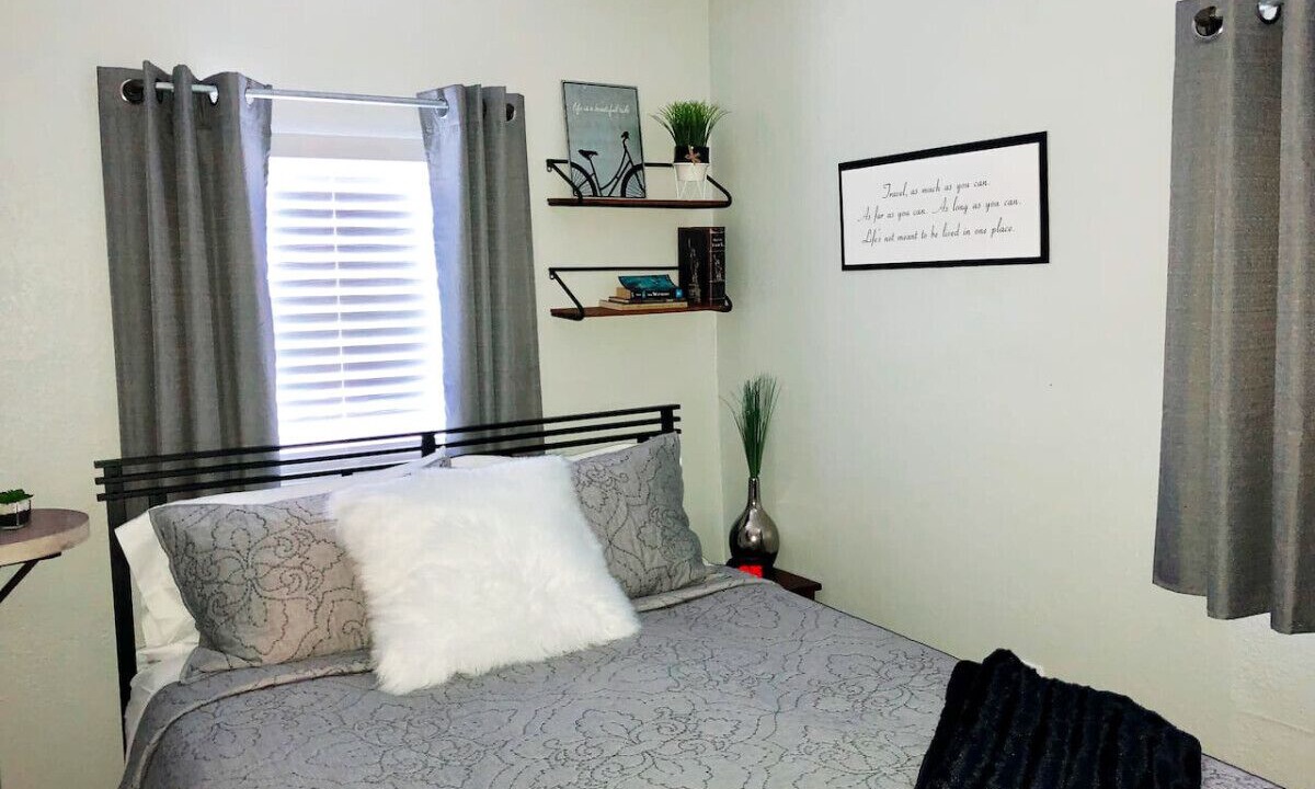 Photo of Bedroom in Downtown Dunedin