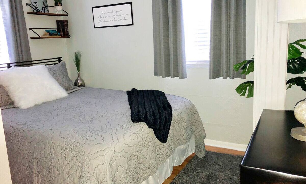 Photo of Bedroom in Downtown Dunedin