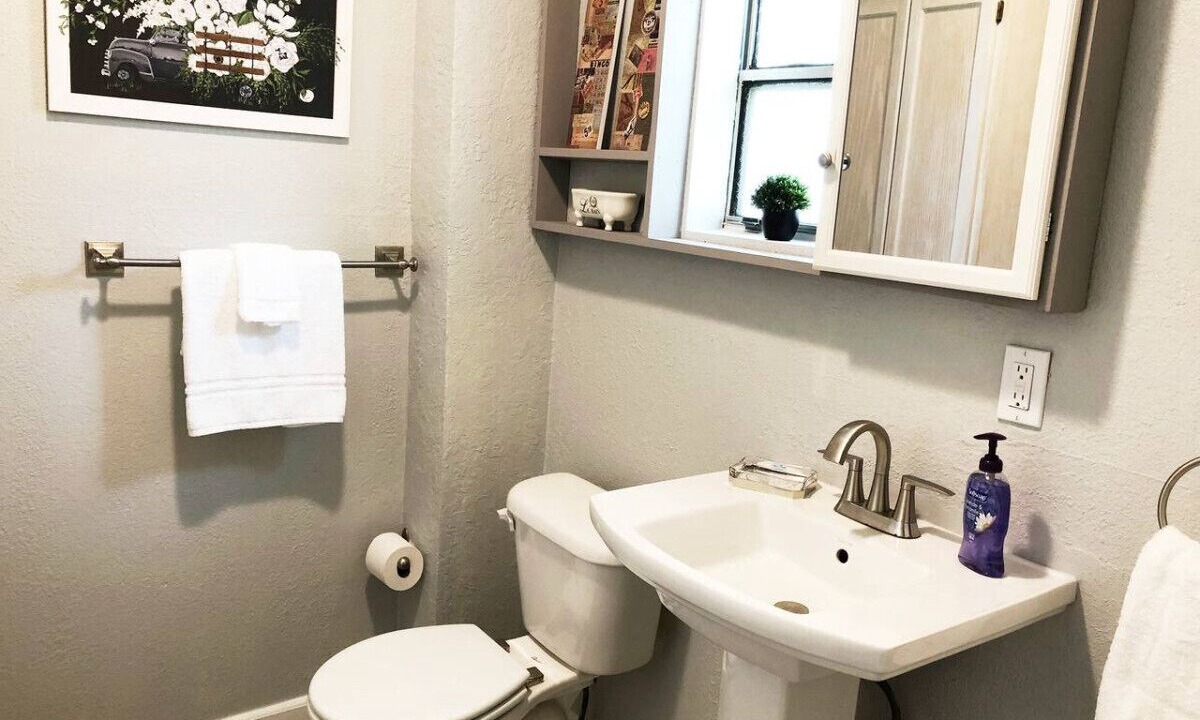 Photo of Bathroom in Downtown Dunedin