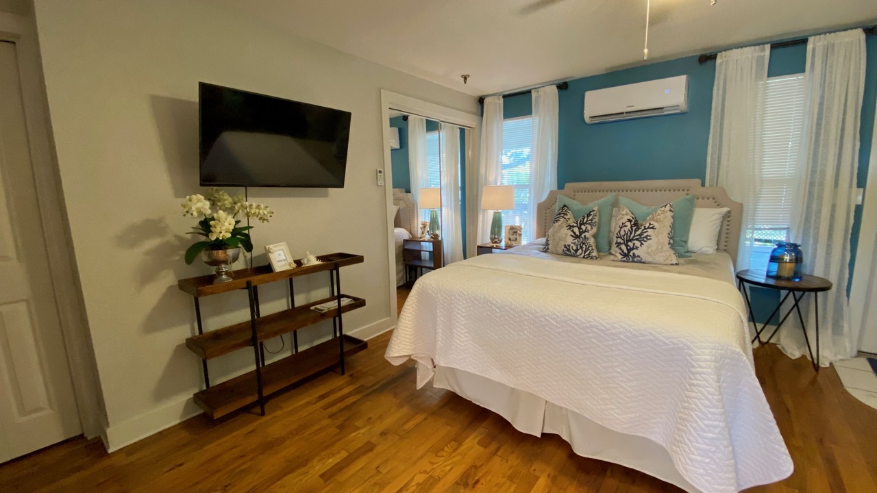 Photo of Bedroom in Safety Harbor