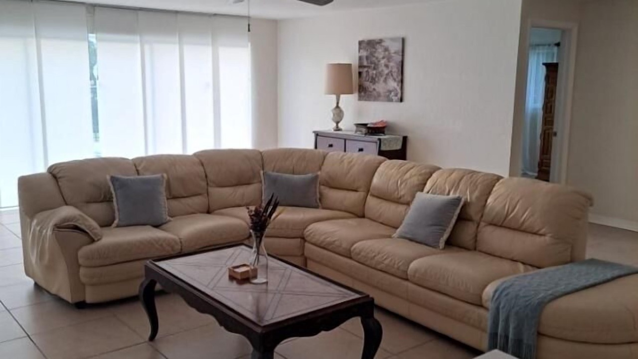 Photo of Livingroom in Fort Myers Shores
