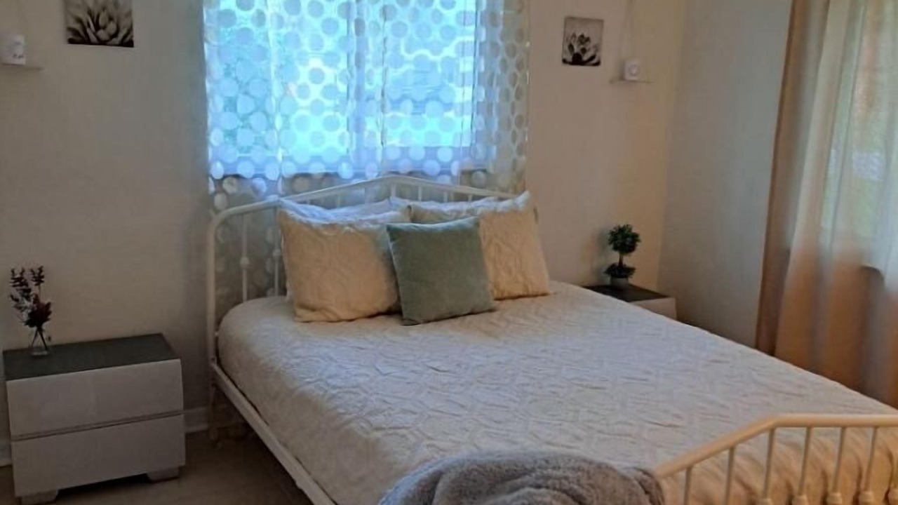 Photo of Bedroom in Fort Myers Shores