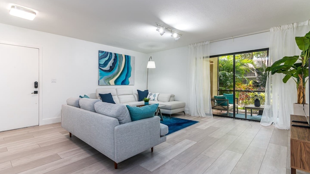 Photo of Bedroom in Deerfield Beach