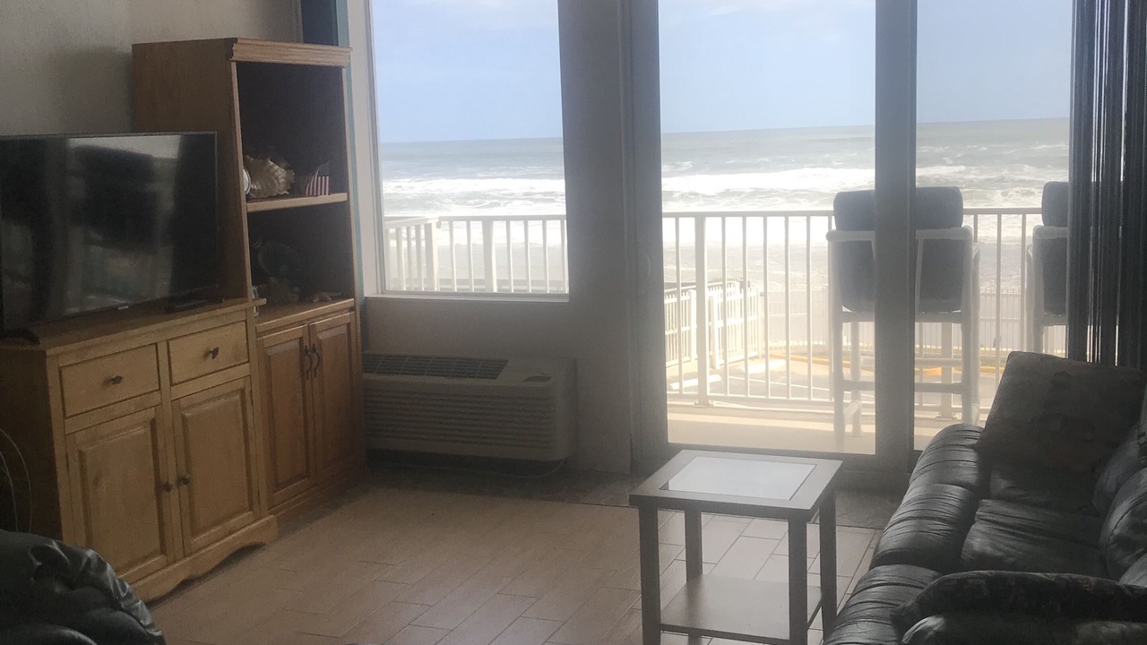Photo of Livingroom in Lenox Park