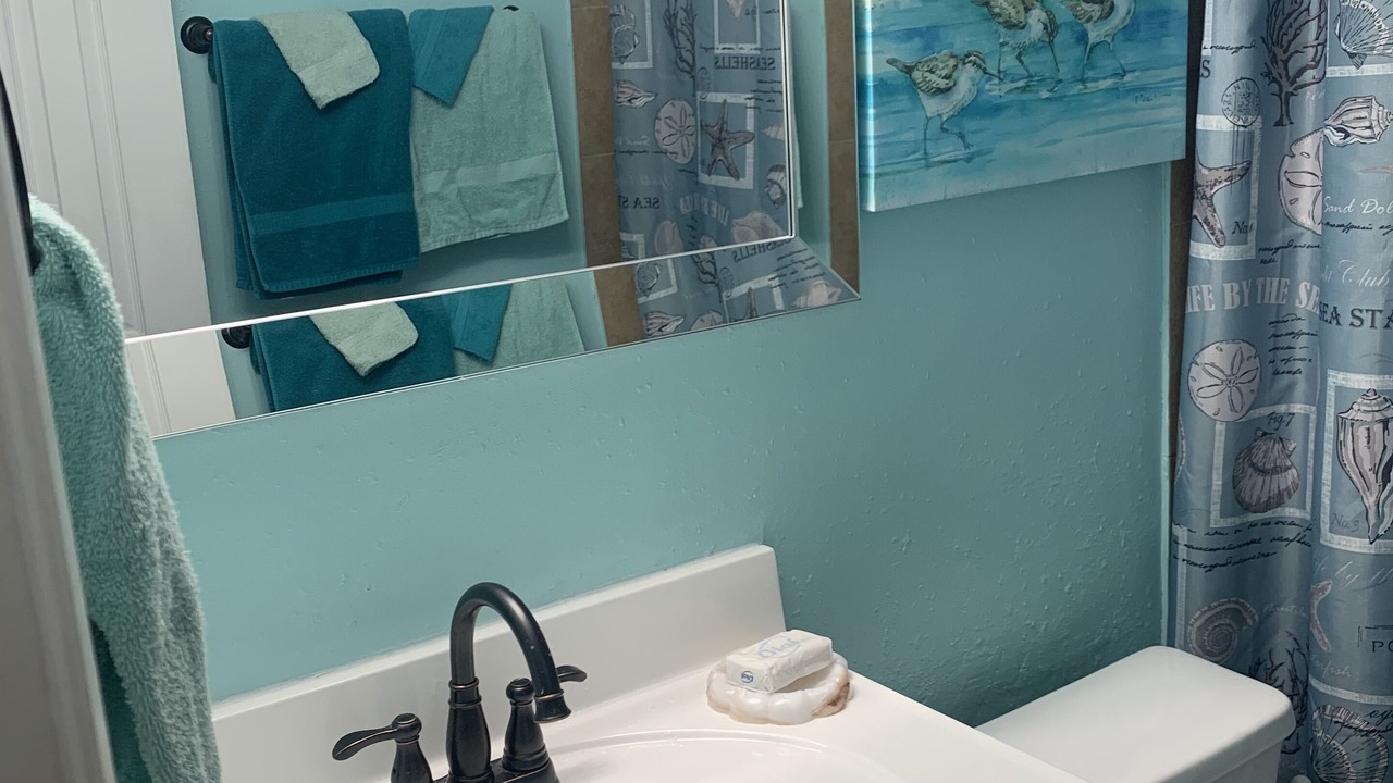 Photo of Bathroom in Lenox Park