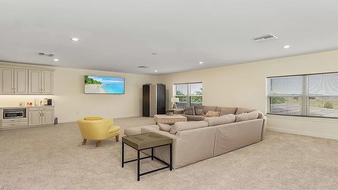 Photo of Livingroom in Naples