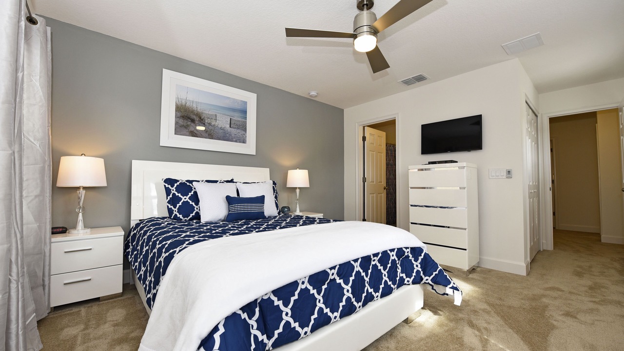 Photo of Bedroom in Watersong
