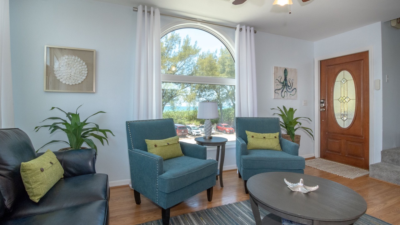 Photo of Livingroom in Bradenton Beach
