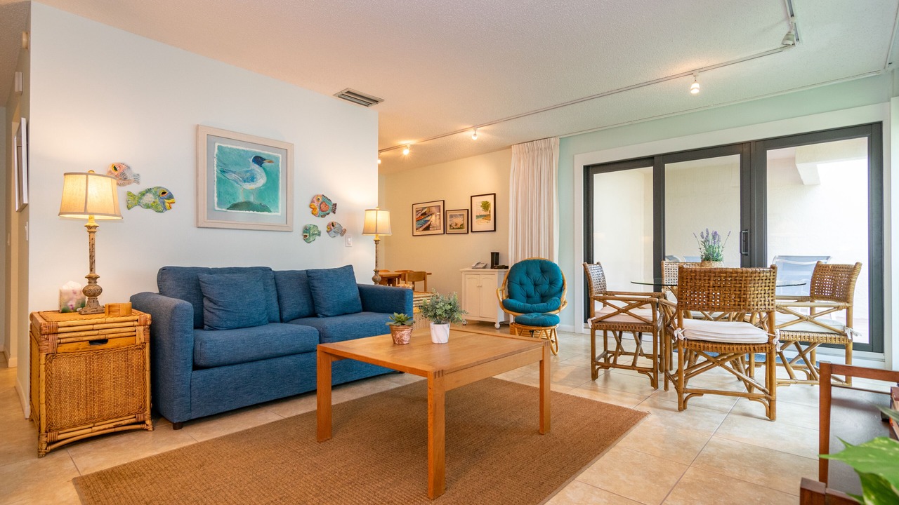 Photo of Livingroom in Holmes Beach