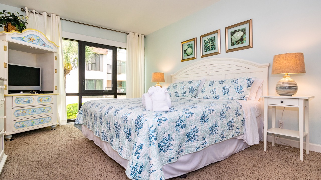 Photo of Bedroom in Holmes Beach