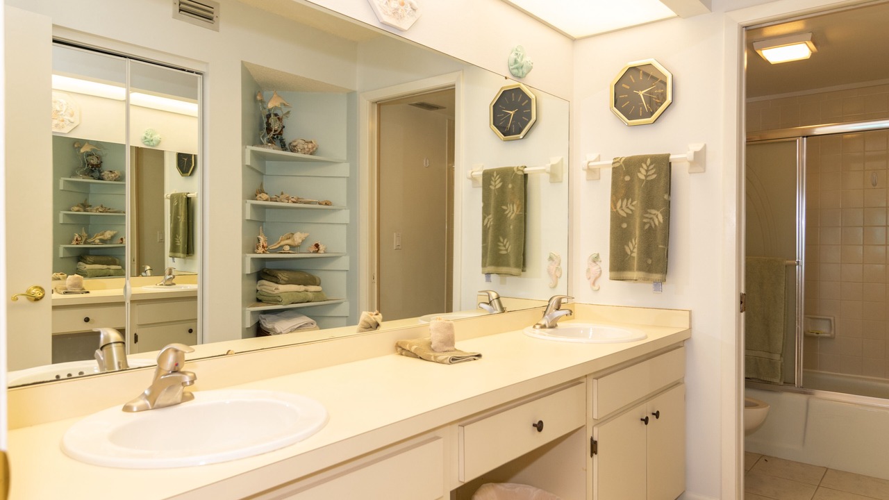 Photo of Bathroom in Bradenton Beach