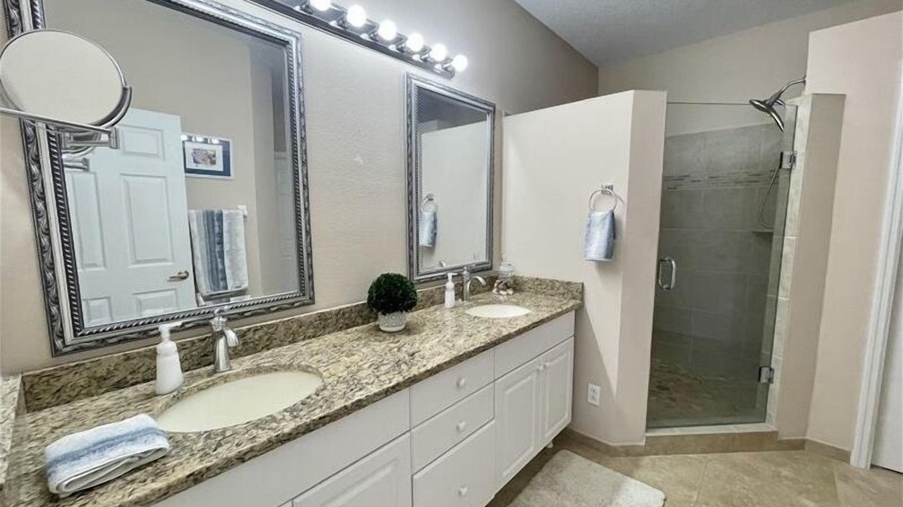 Photo of Bathroom in Wilbur-By-The-Sea