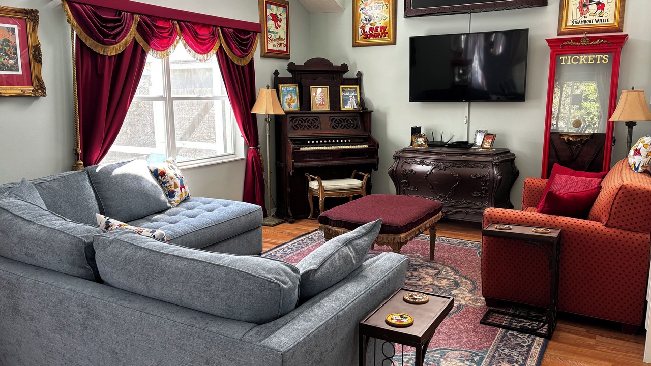 Photo of Livingroom in Bridgewater Crossing
