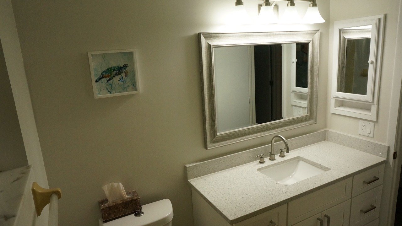 Photo of Bathroom in San Carlos Park