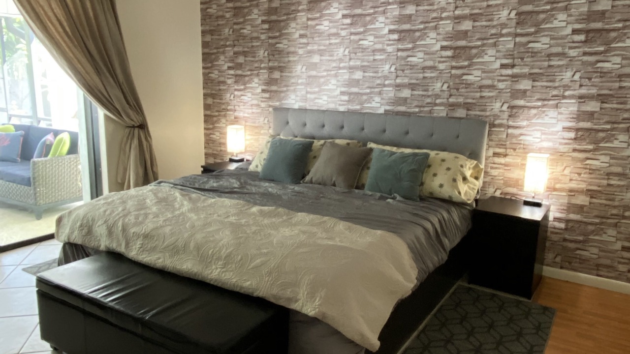 Photo of Bedroom in Englewood South