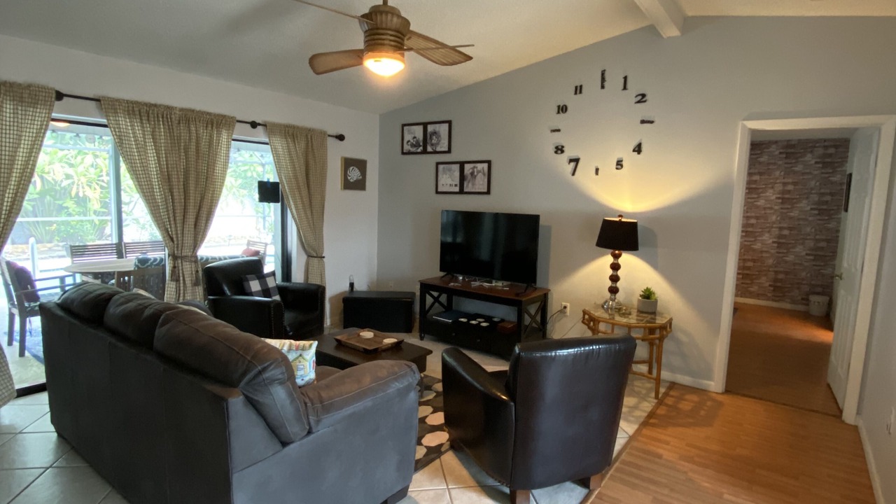 Photo of Livingroom in Englewood South