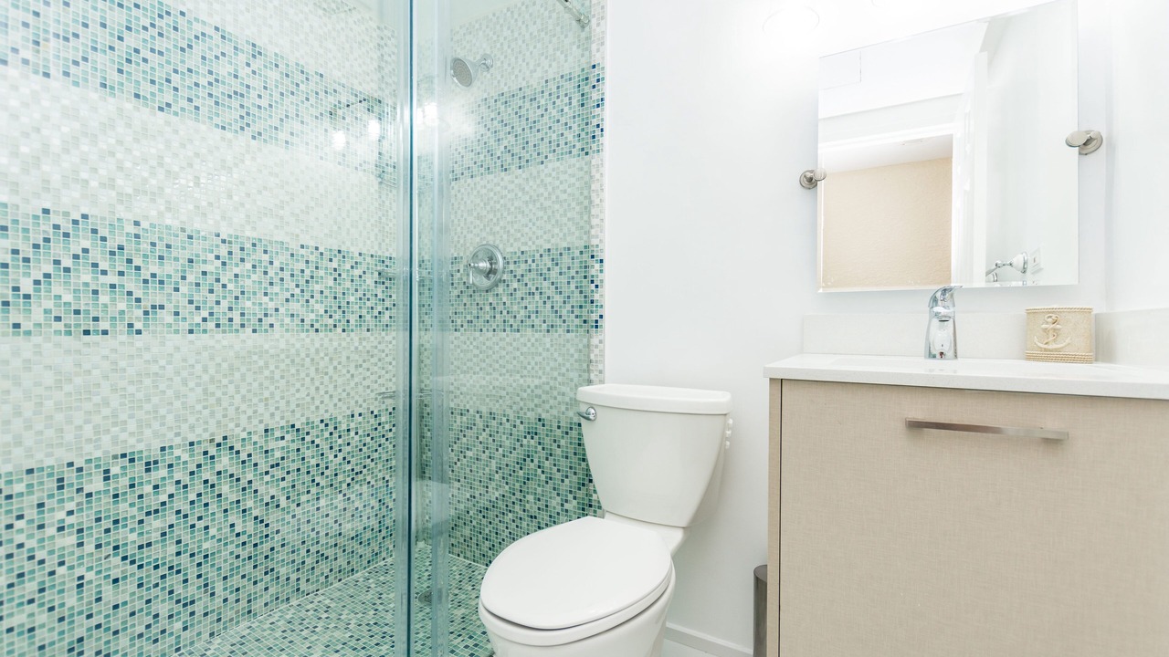 Photo of Bathroom in West Avenue