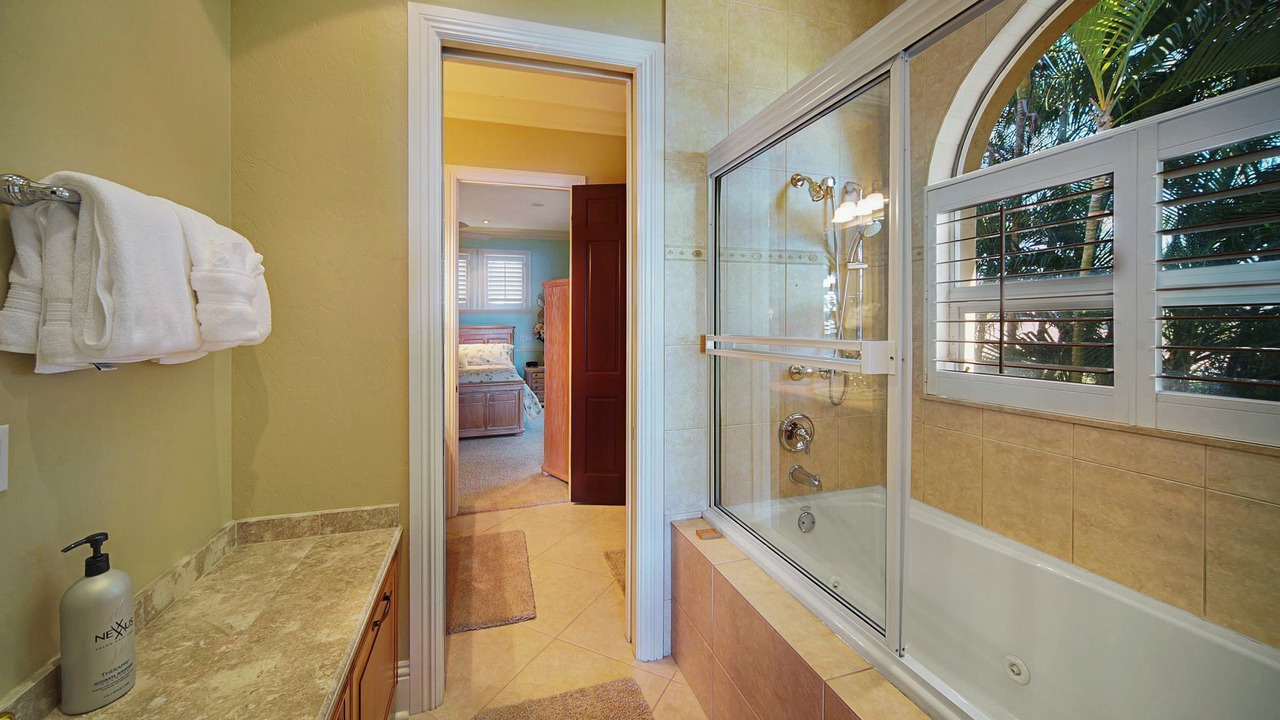 Photo of Bathroom in Yacht Club