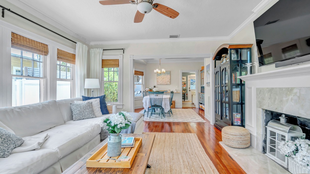 Photo of Livingroom in Grandview Heights