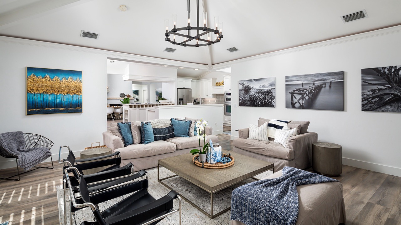 Photo of Livingroom in Ridge Lakes