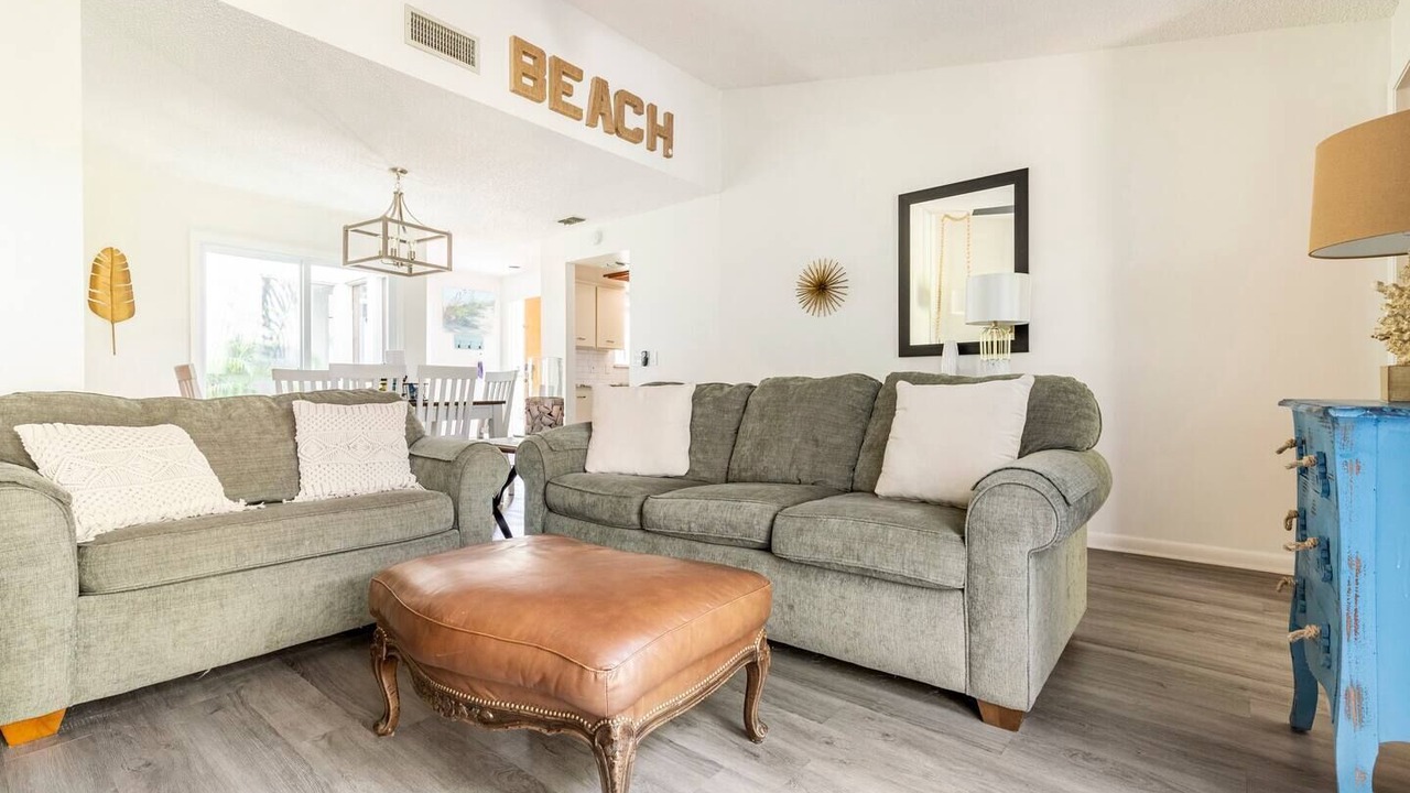 Photo of Livingroom in New Smyrna Beach