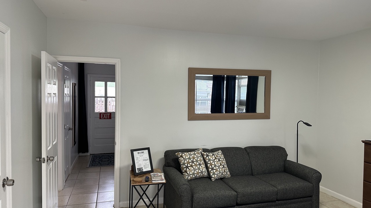 Photo of Livingroom in Hollywood South Central Beach