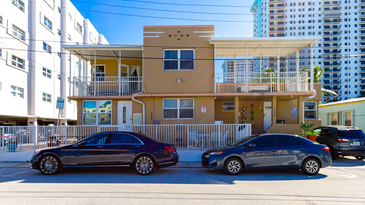Photo of Outdoor in Hollywood South Central Beach