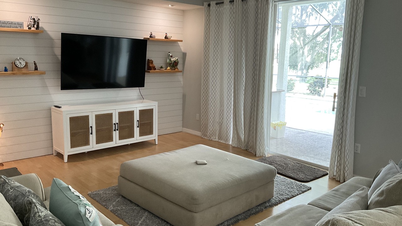 Photo of Livingroom in Ridgewood Lakes