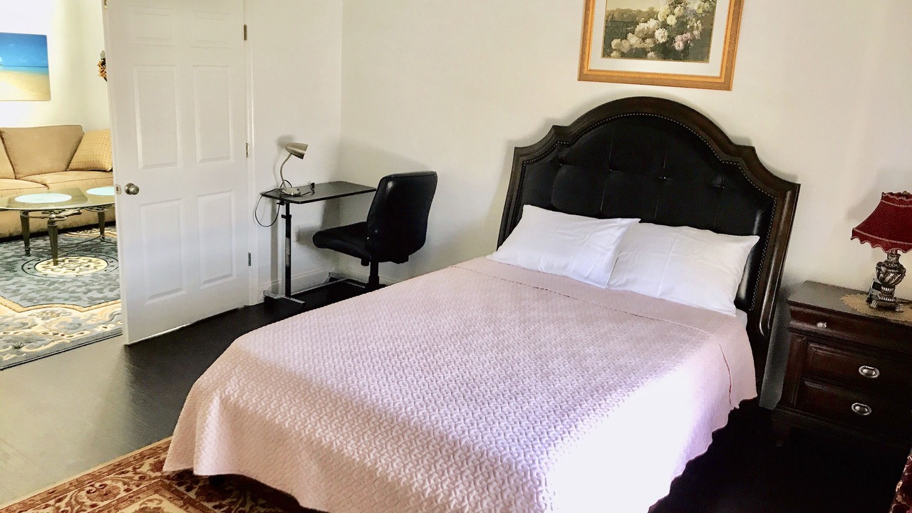 Photo of Bedroom in Tarpon Springs