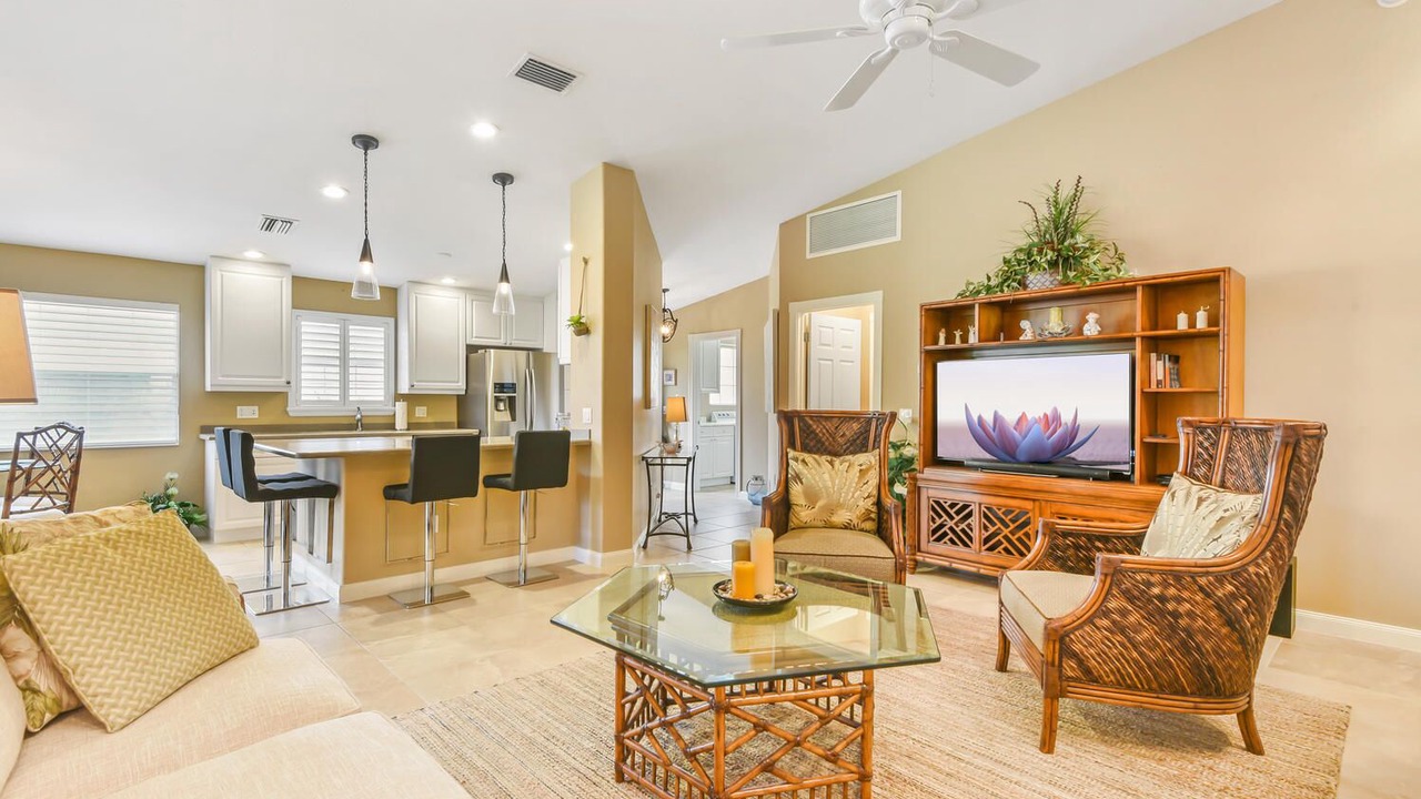Photo of Livingroom in Village Walk of Bonita Springs
