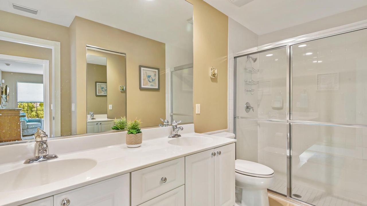 Photo of Bathroom in Village Walk of Bonita Springs