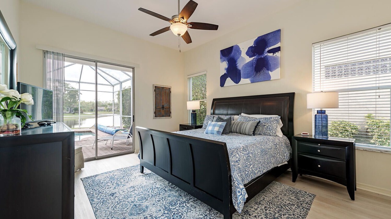Photo of Bedroom in Crown Pointe