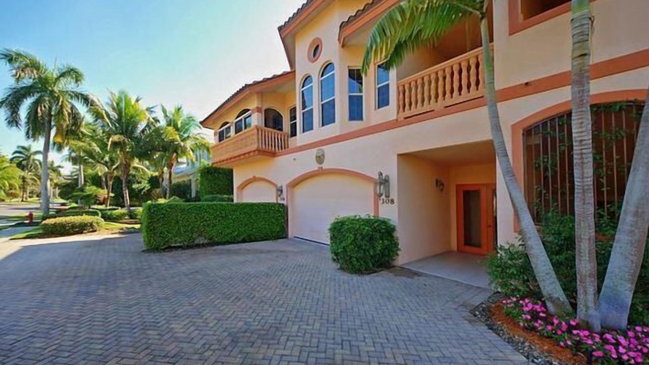 Photo of Outdoor in Old Naples