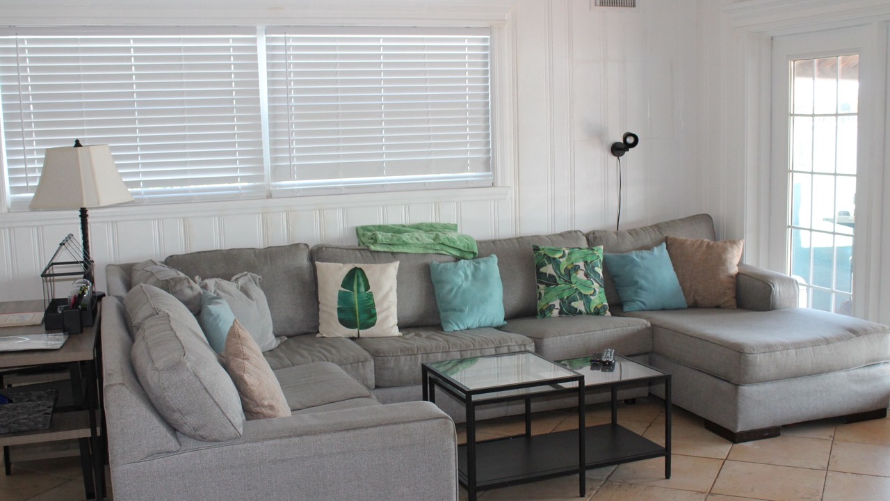 Photo of Livingroom in Bay Esplanade