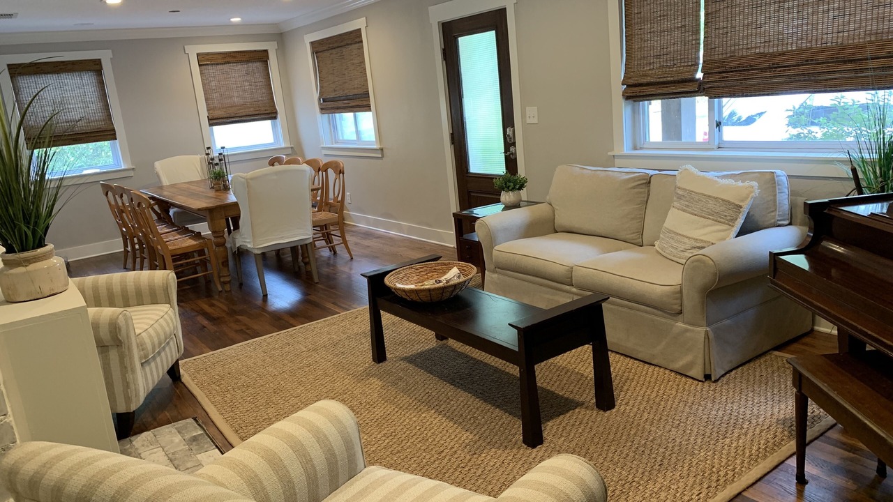 Photo of Livingroom in Lakewood